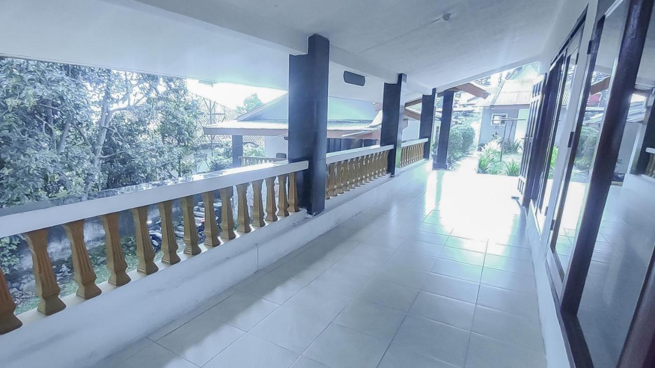 Burangrang Village Mitra Reddoorz ボゴール エクステリア 写真